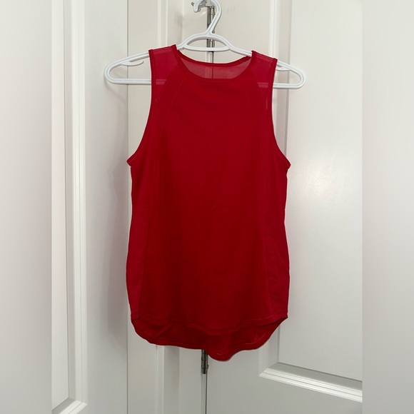 Red lululemon workout top - never worn! - Picture 2 of 6